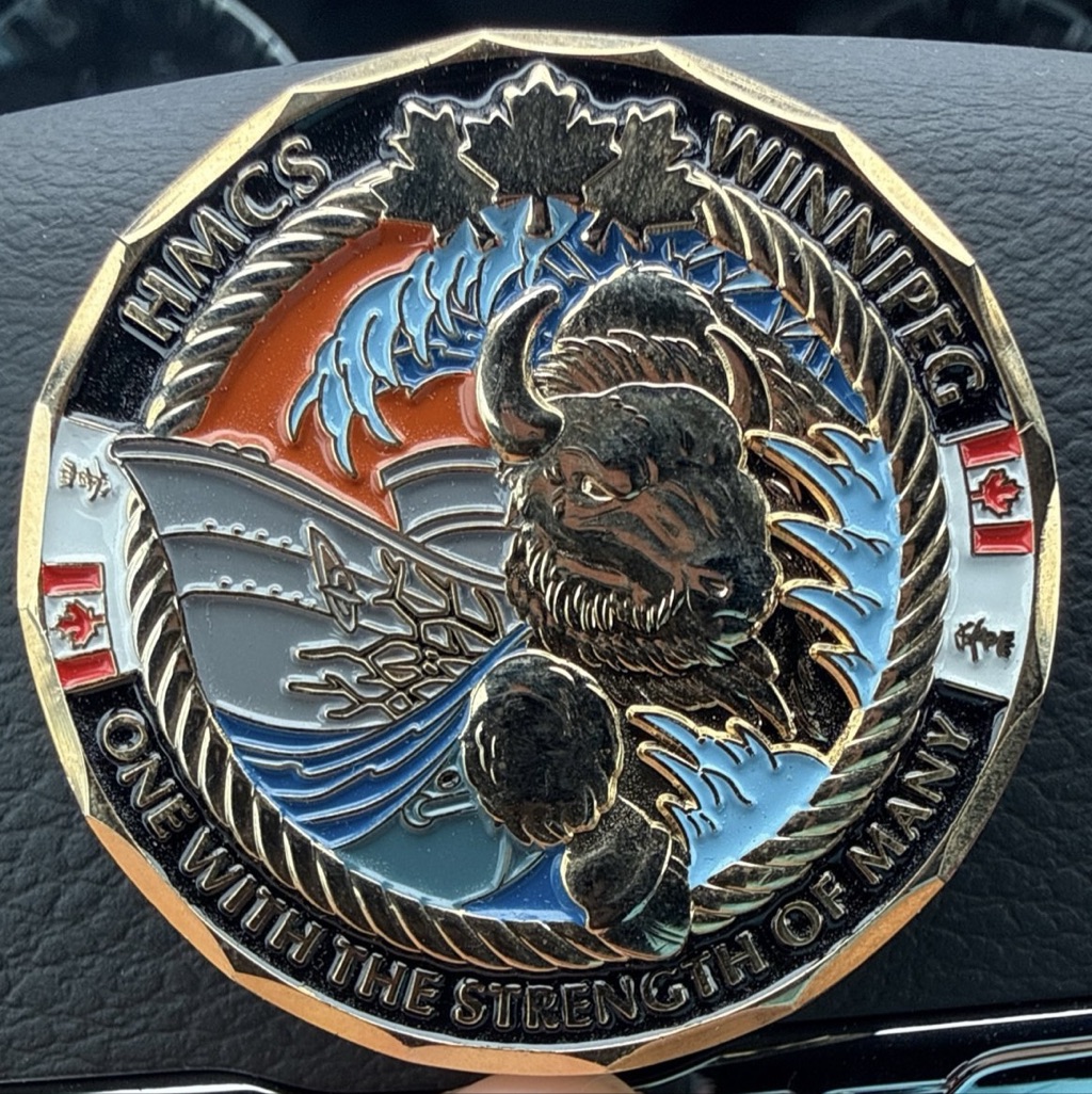 HMCS Winnipeg - FFH 334 — front