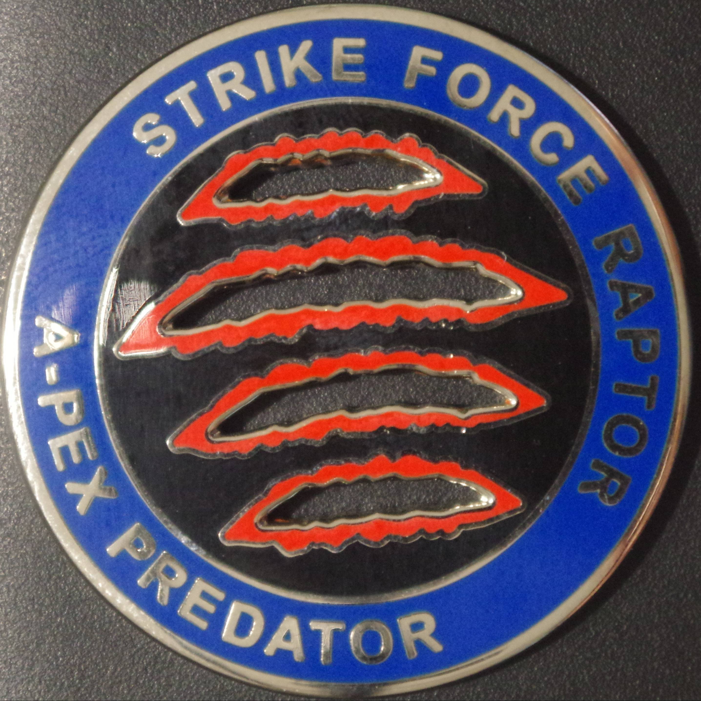 Strike Force Raptor A-Pex Predator — front
