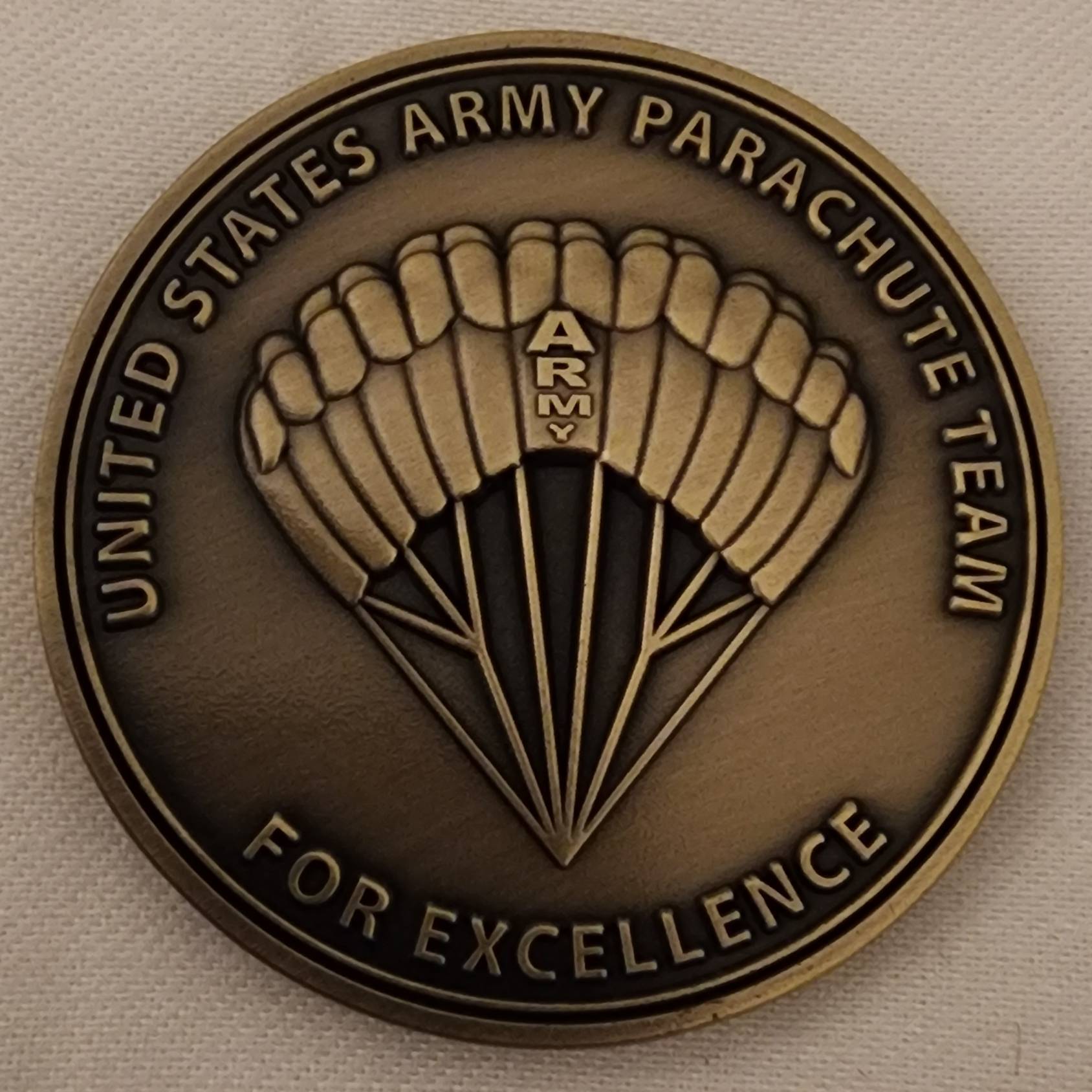 US Army Golden Knights Coin — back