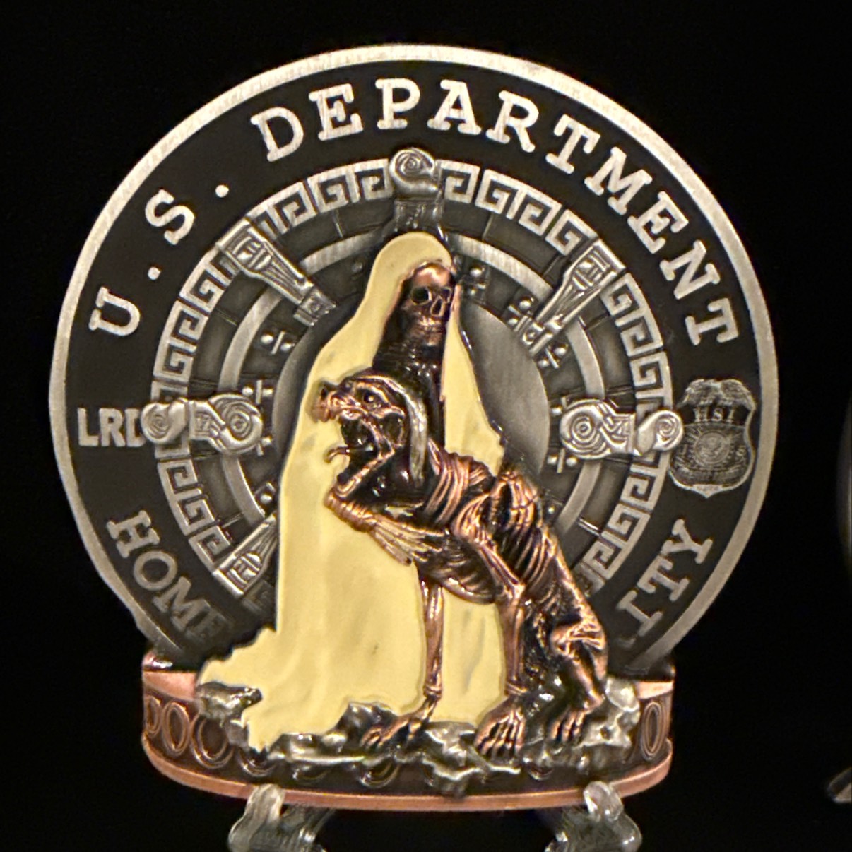 DHS HSI Laredo Mack — back