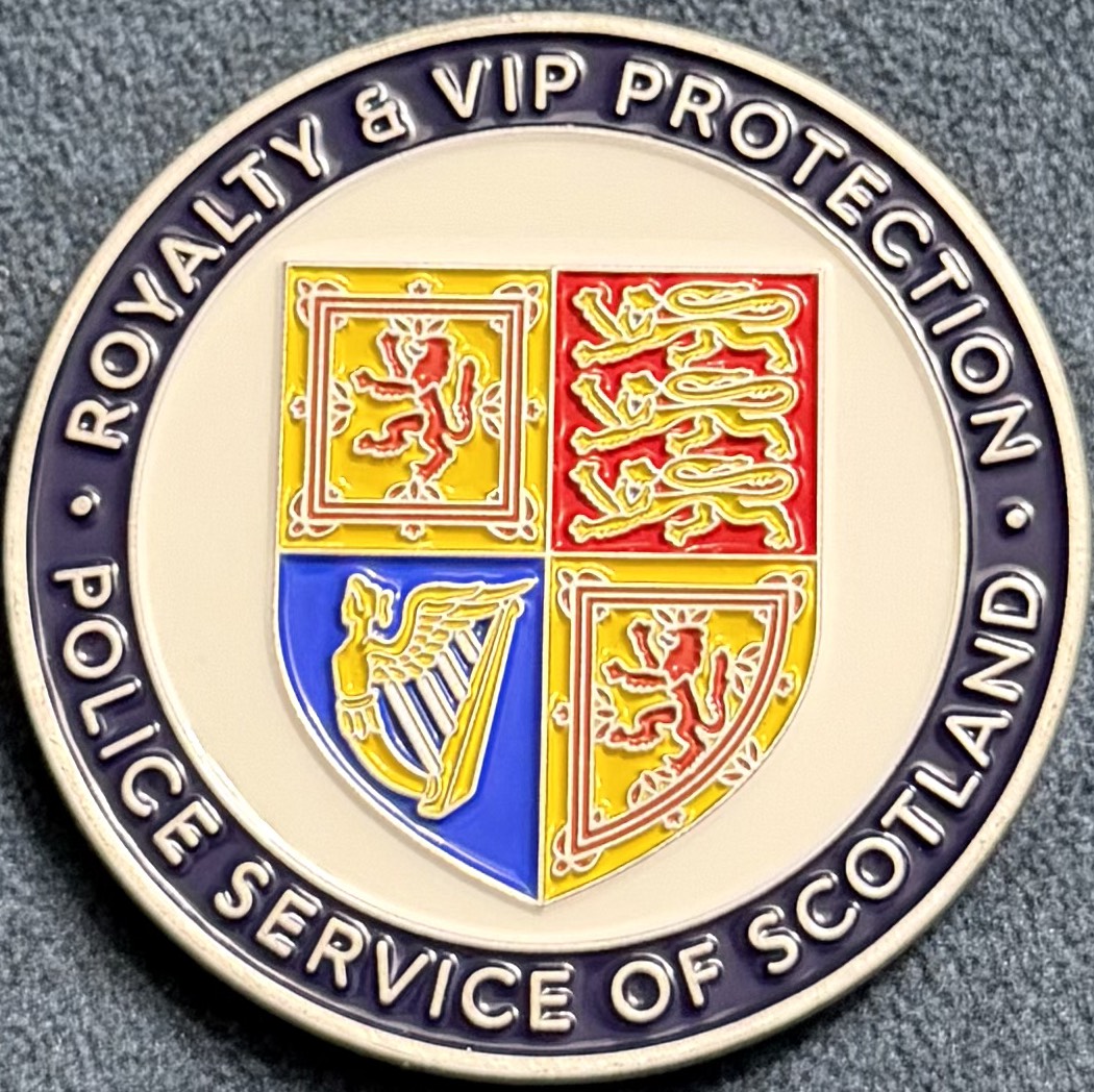 Police Scotland Royalty & VIP Protection Challenge Coin - Navy & White — back