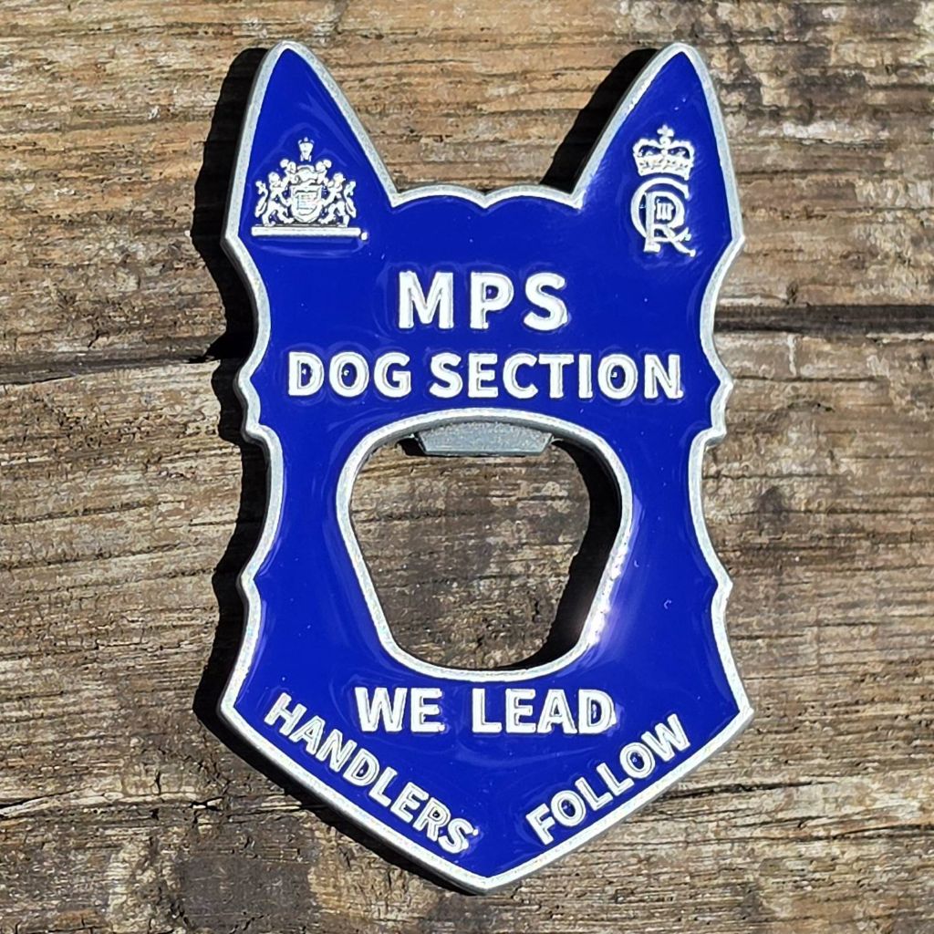 Dogs head coin — front