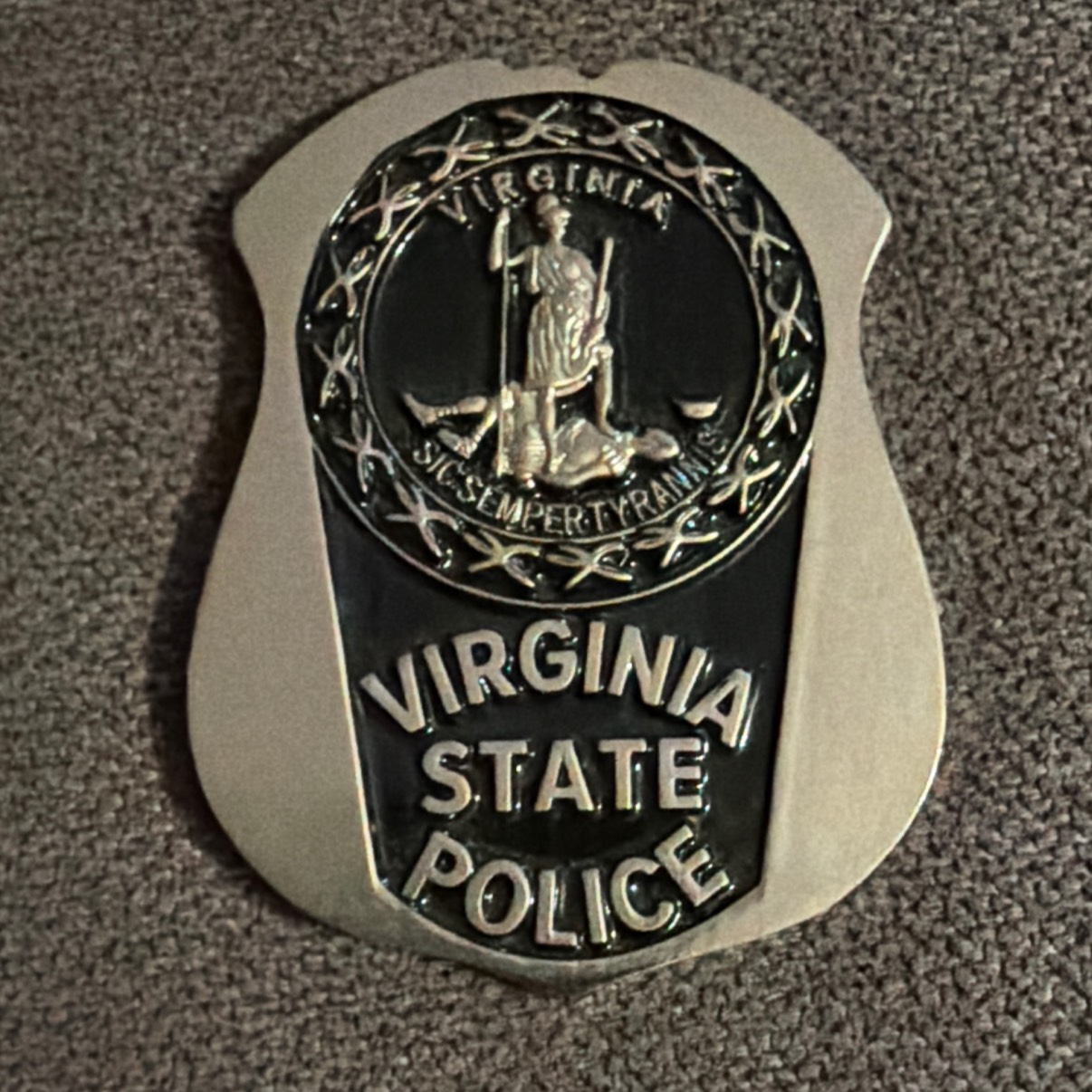 Badge/patch — back