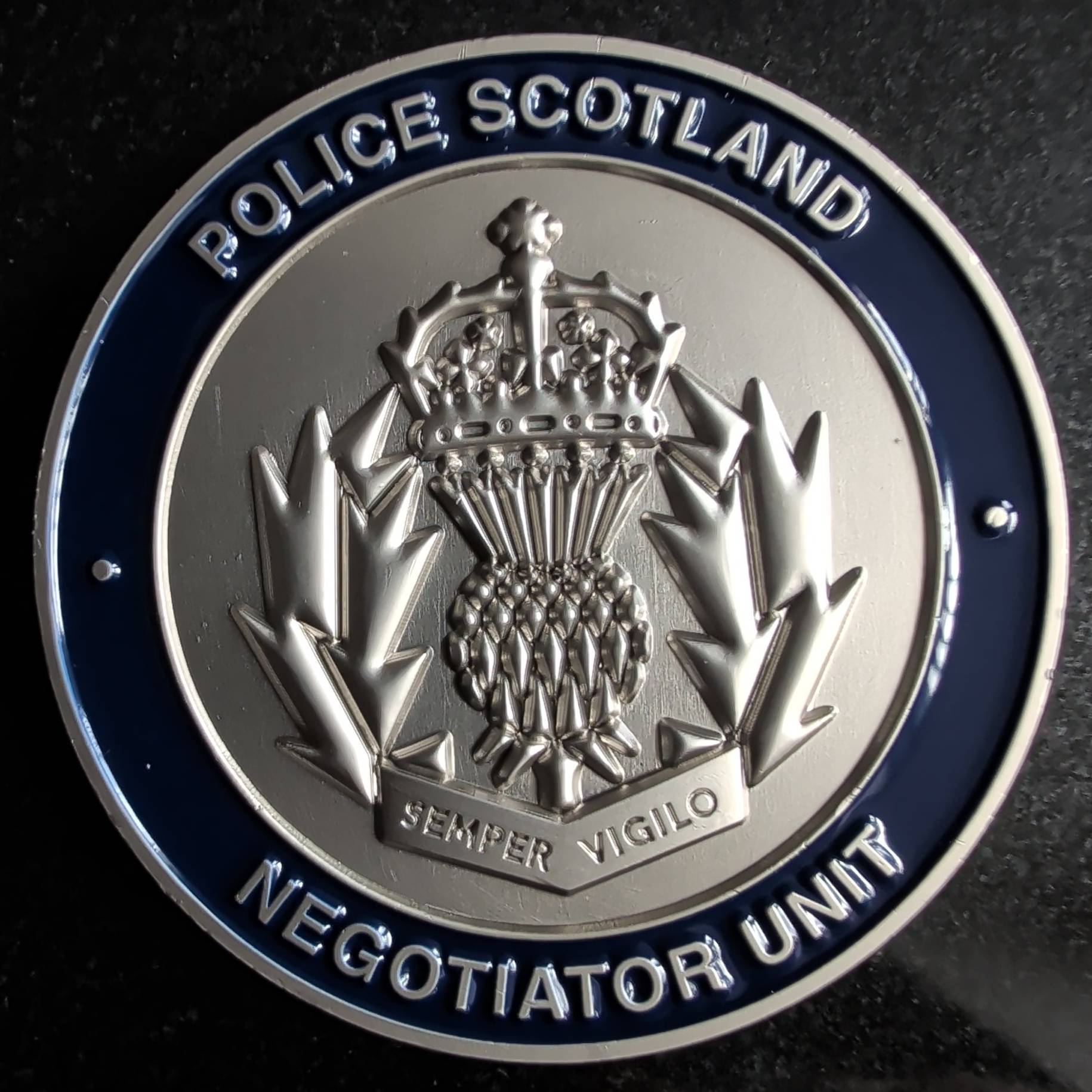 Police Scotland Hostage and Crisis Negotiation Coin — back