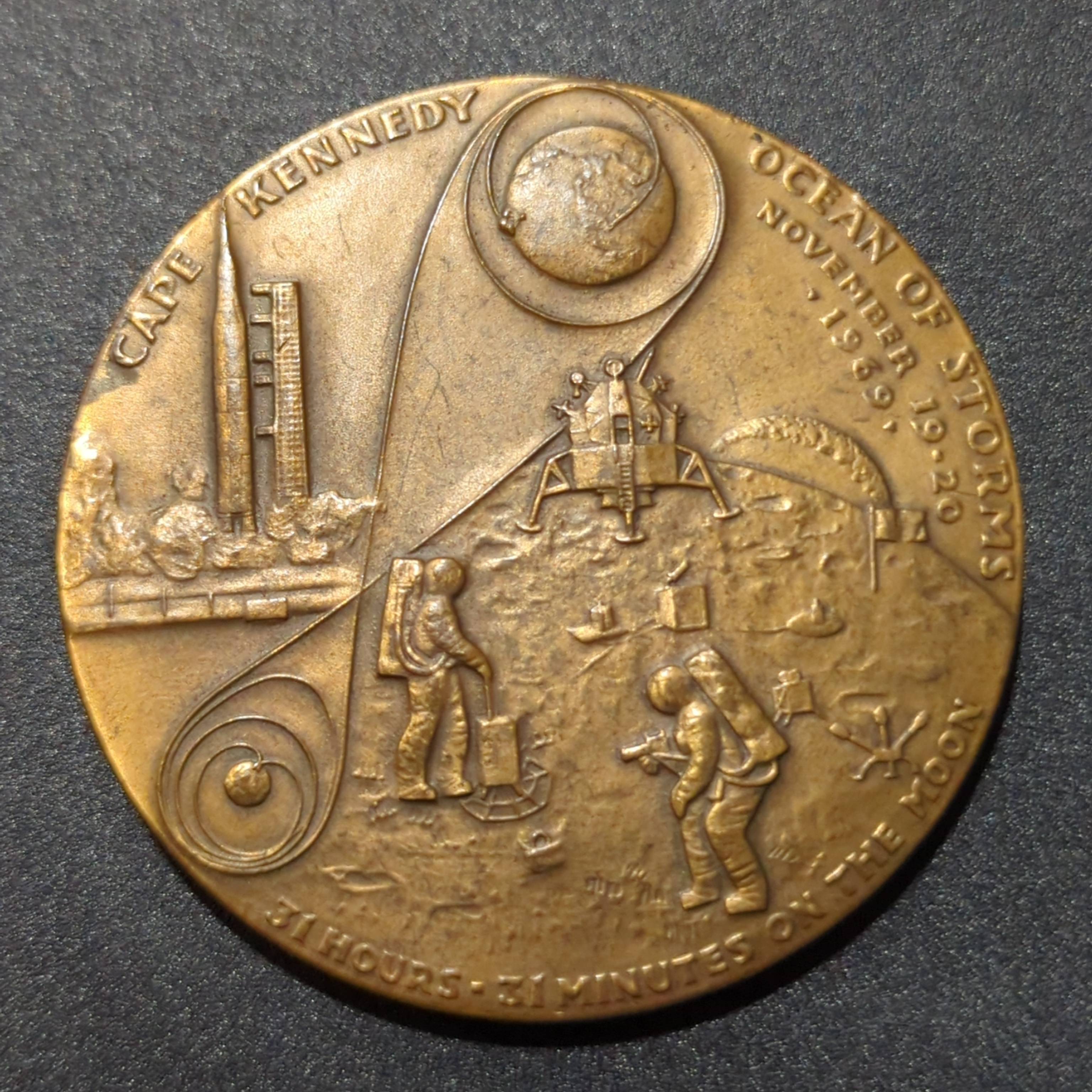 Apollo 12 — back