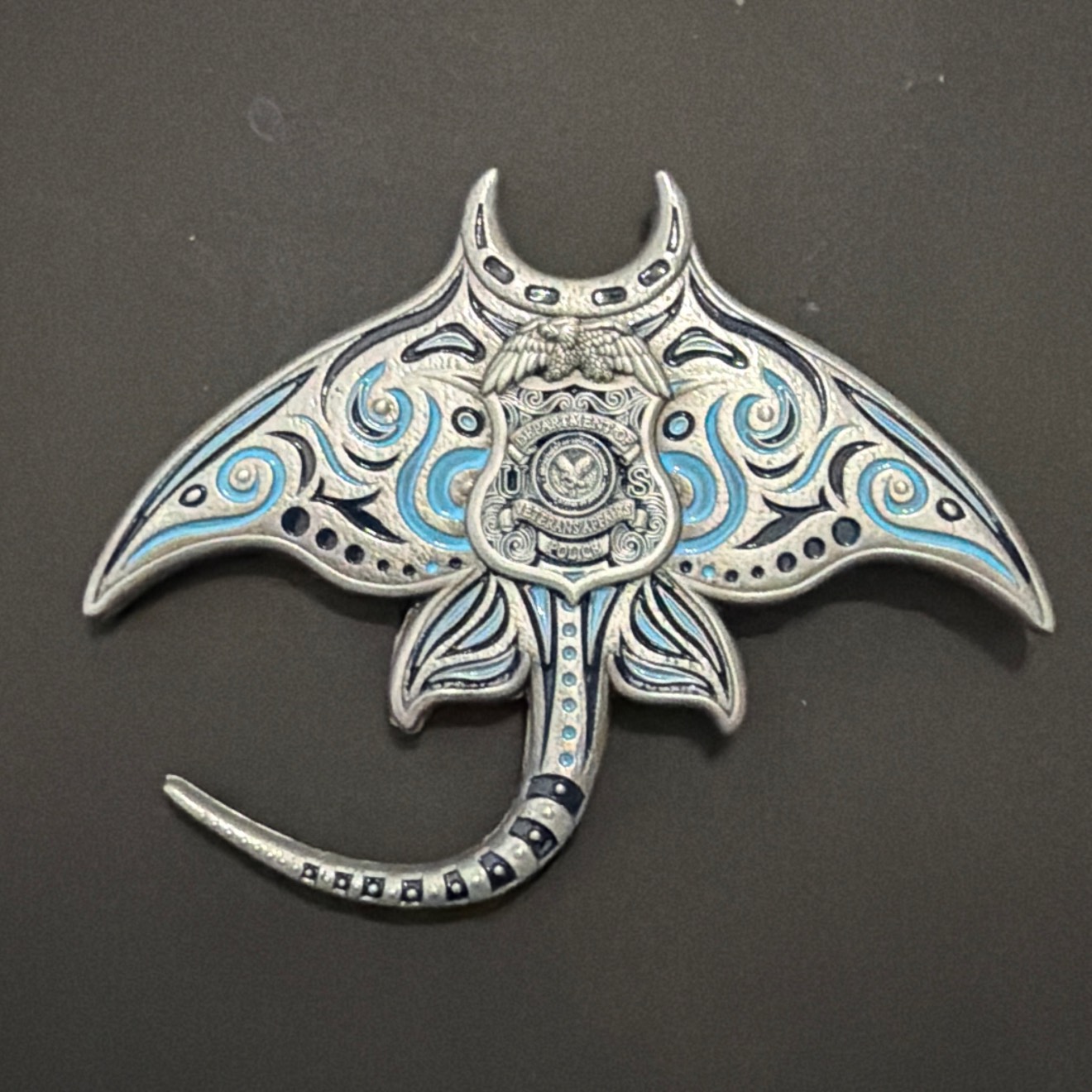 Manta ray — front