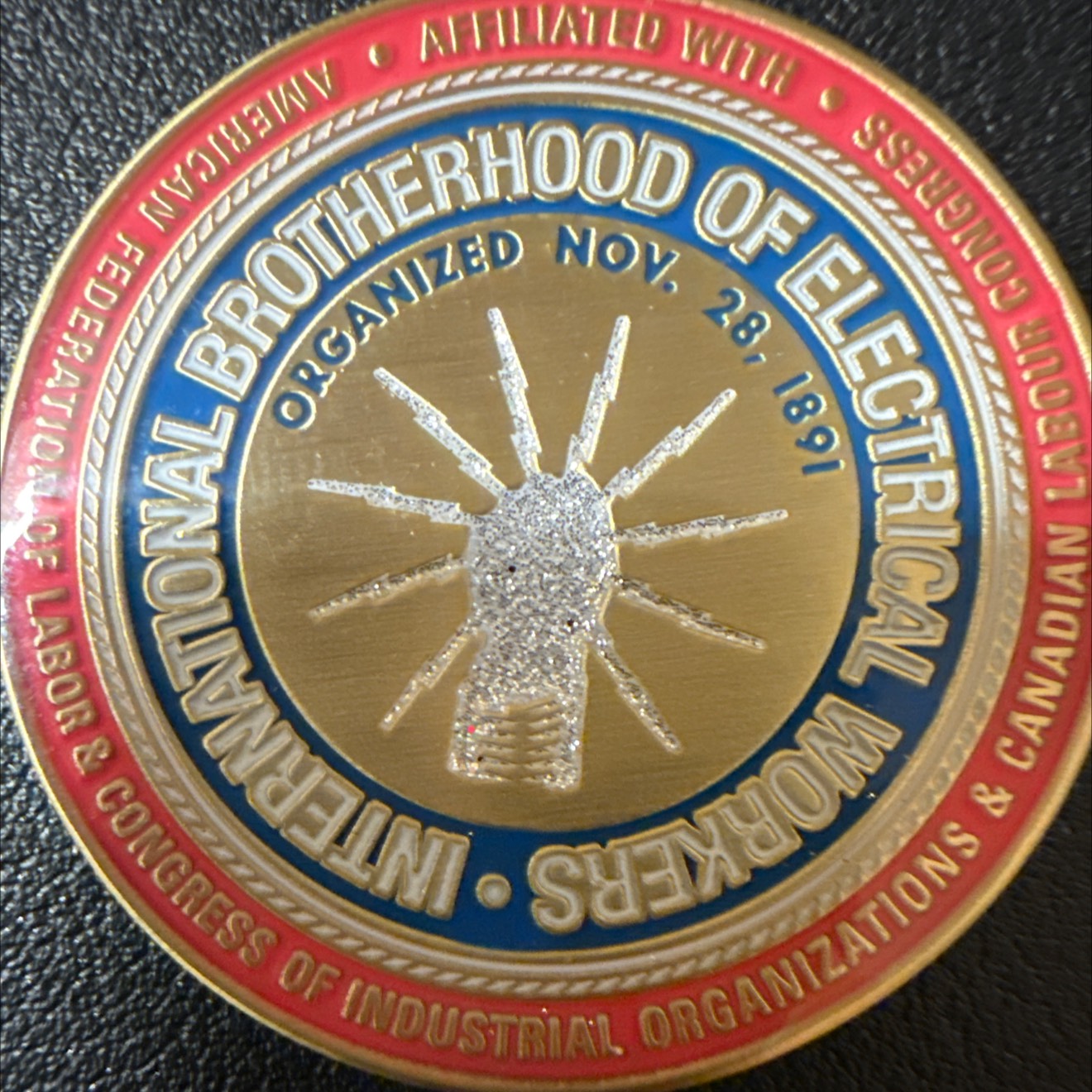 LU 697 — back