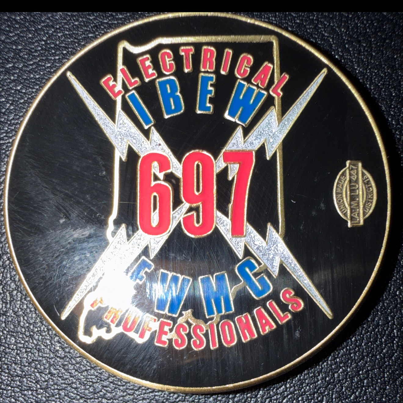 LU 697 — front