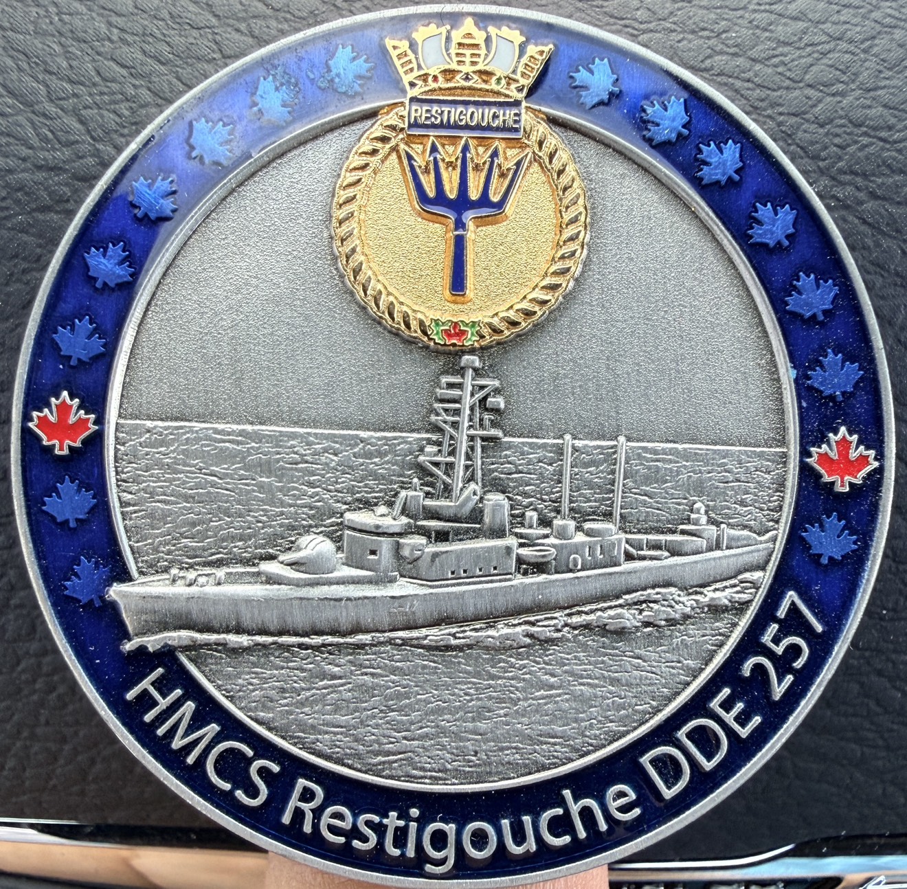 HMCS Restigouche - DDE 257 — front