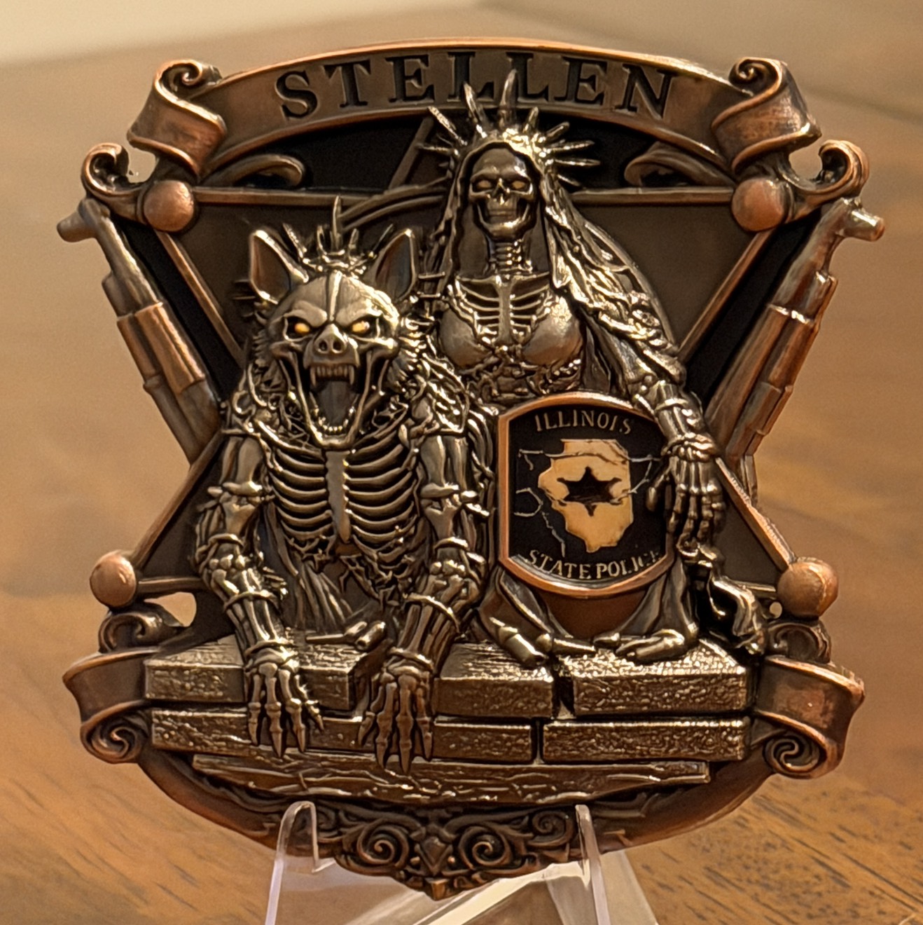 Illinois State Police K9 Stellen — back