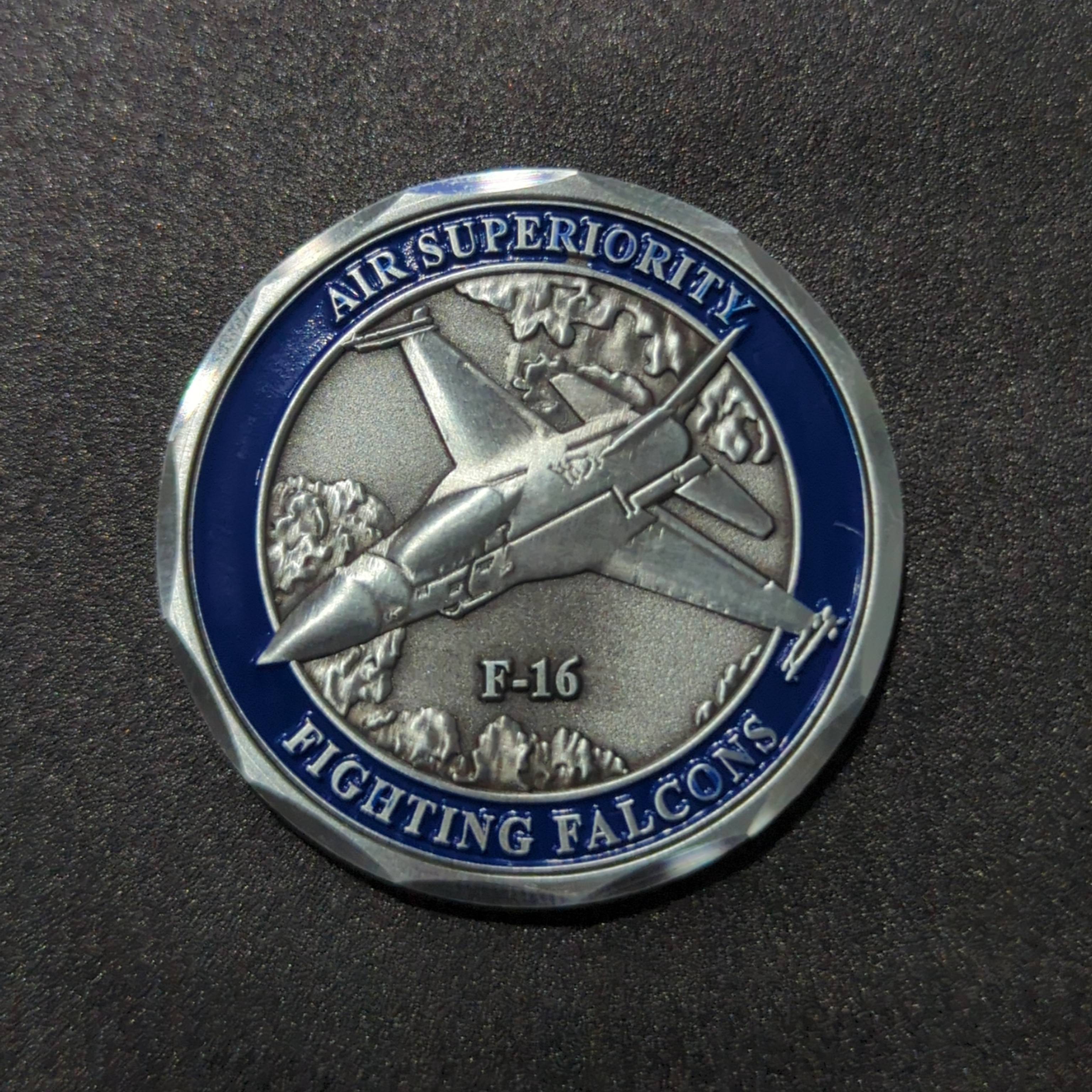 F-16 Fighting Falcons — front