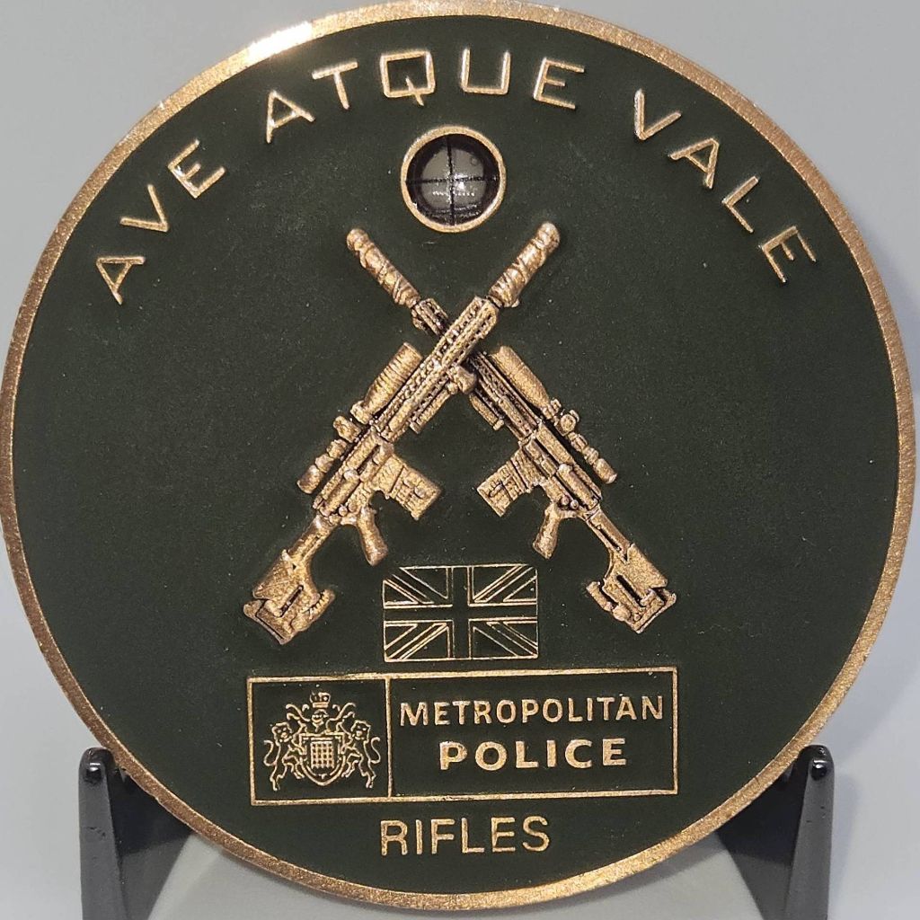 Met Police Rifle Officer — front