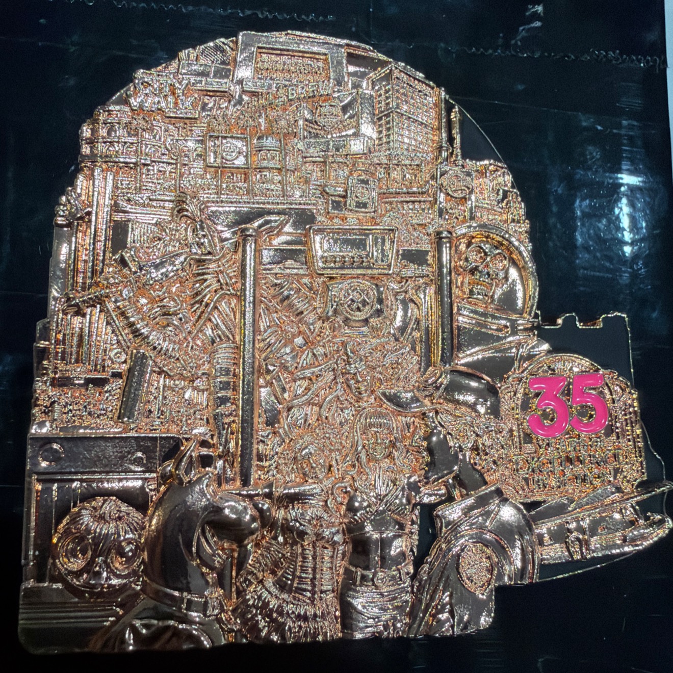 Universal Orlando  Security 35 Years Rose Gold 1/10 — back
