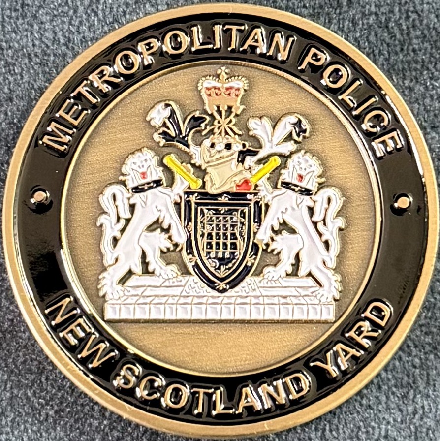 Metropolitan Police Roads and Transport Policing Road Crime Team Challenge Coin - Gold — back