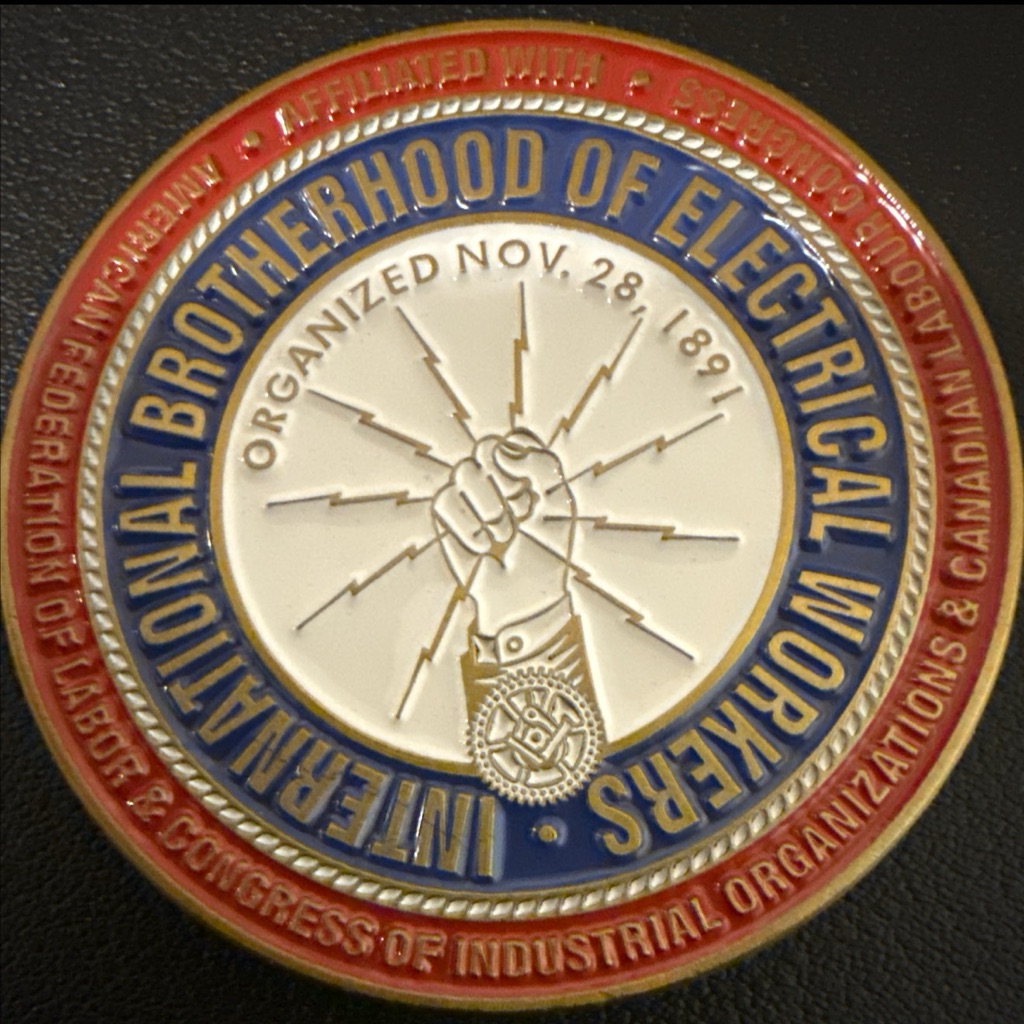 LU 716 — back