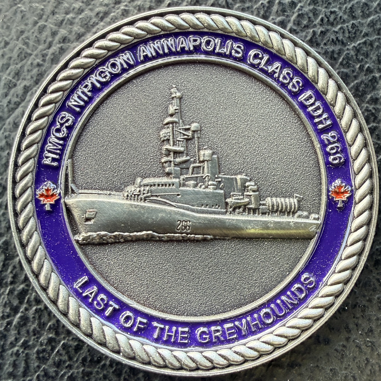 HMCS Nipigon - DDH 266 — back