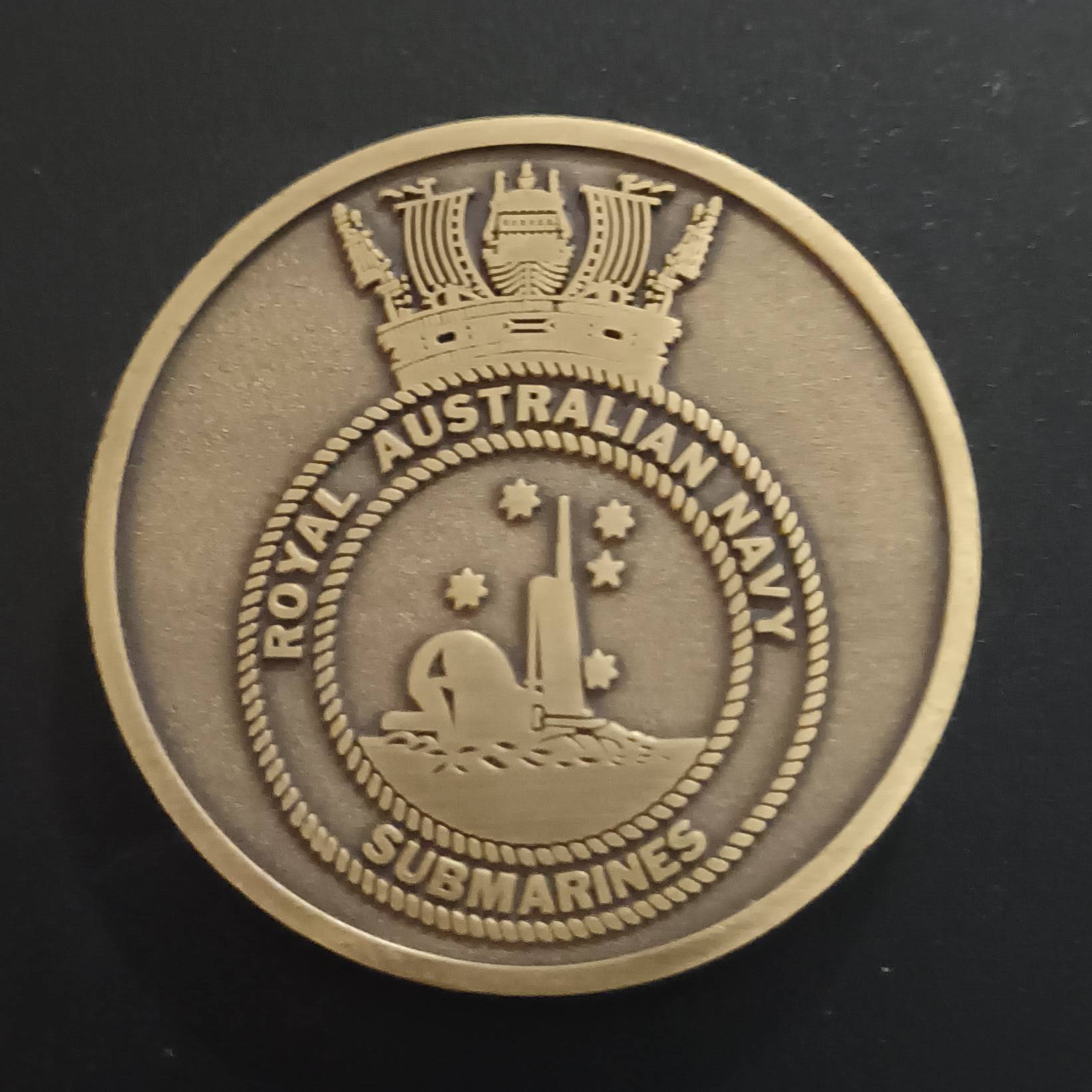 HMAS Ovens — back