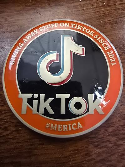 Tiktok @theduetdude